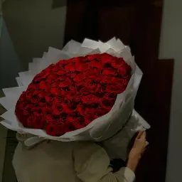 باقة ورد كلاسيك احمر